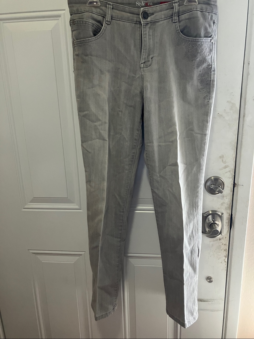 Style & Co. Light Gray Slim Jeans 10